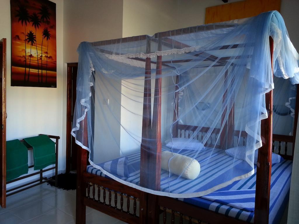Main Reef Guest House Hikkaduwa Bilik gambar